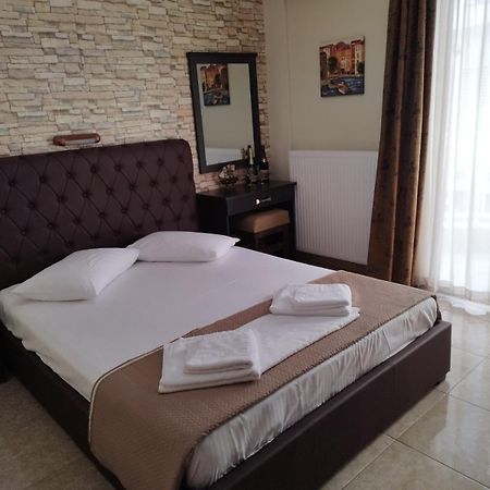 Hotel Villa Pigasos Paralía Екстериор снимка