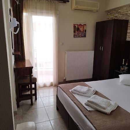 Hotel Villa Pigasos Paralía Екстериор снимка
