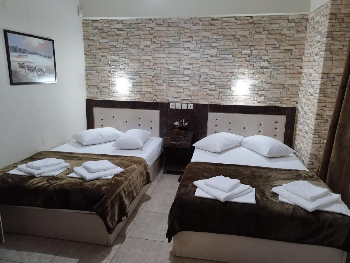 Hotel Villa Pigasos Paralía Екстериор снимка
