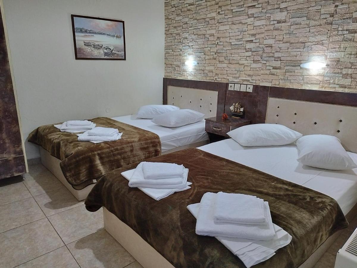 Hotel Villa Pigasos Paralía Екстериор снимка