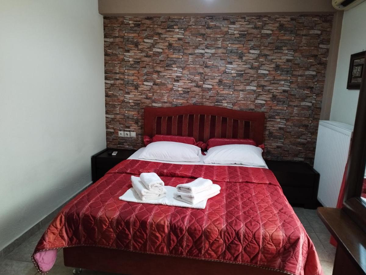 Hotel Villa Pigasos Paralía Екстериор снимка