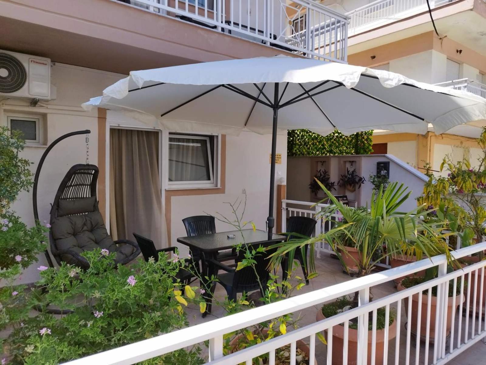 Hotel Villa Pigasos Paralía Екстериор снимка