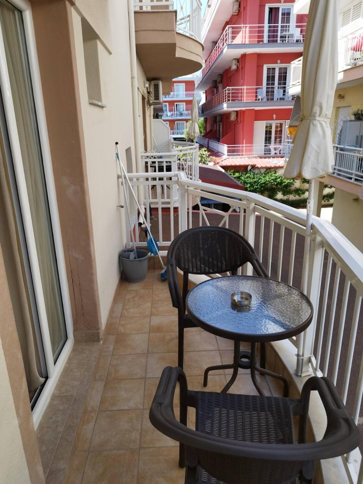 Hotel Villa Pigasos Paralía Екстериор снимка