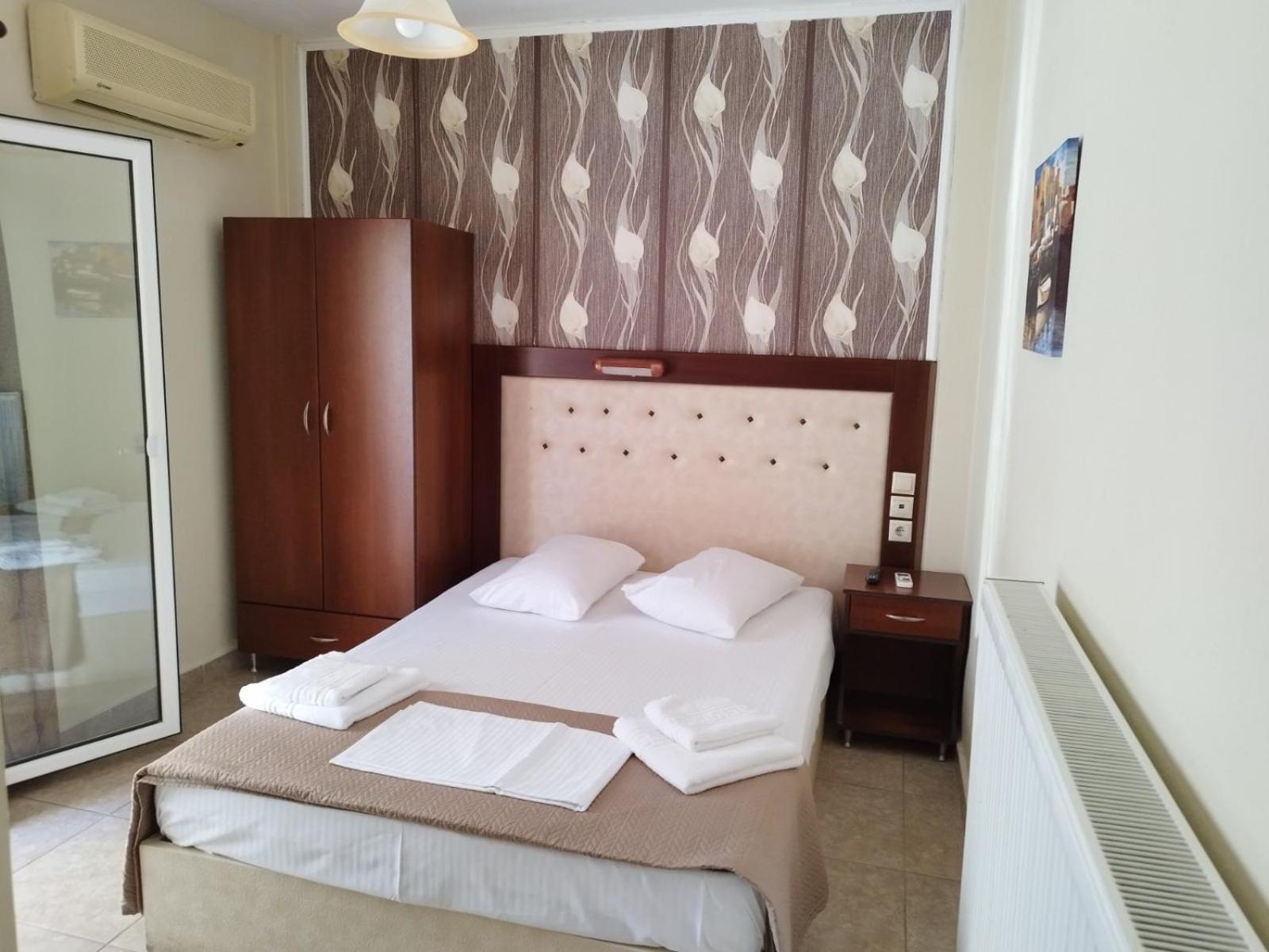 Hotel Villa Pigasos Paralía Екстериор снимка