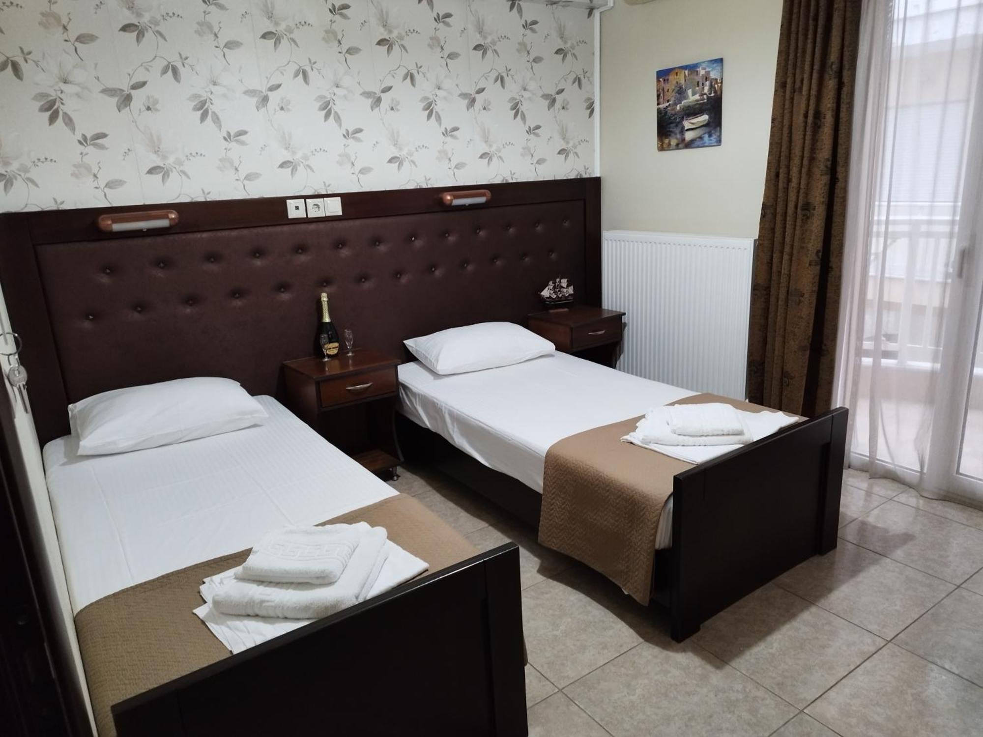 Hotel Villa Pigasos Paralía Екстериор снимка