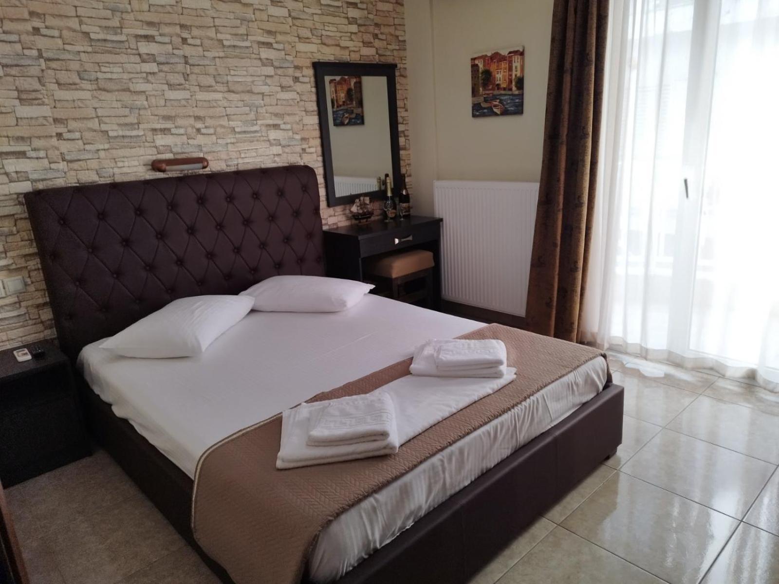 Hotel Villa Pigasos Paralía Екстериор снимка