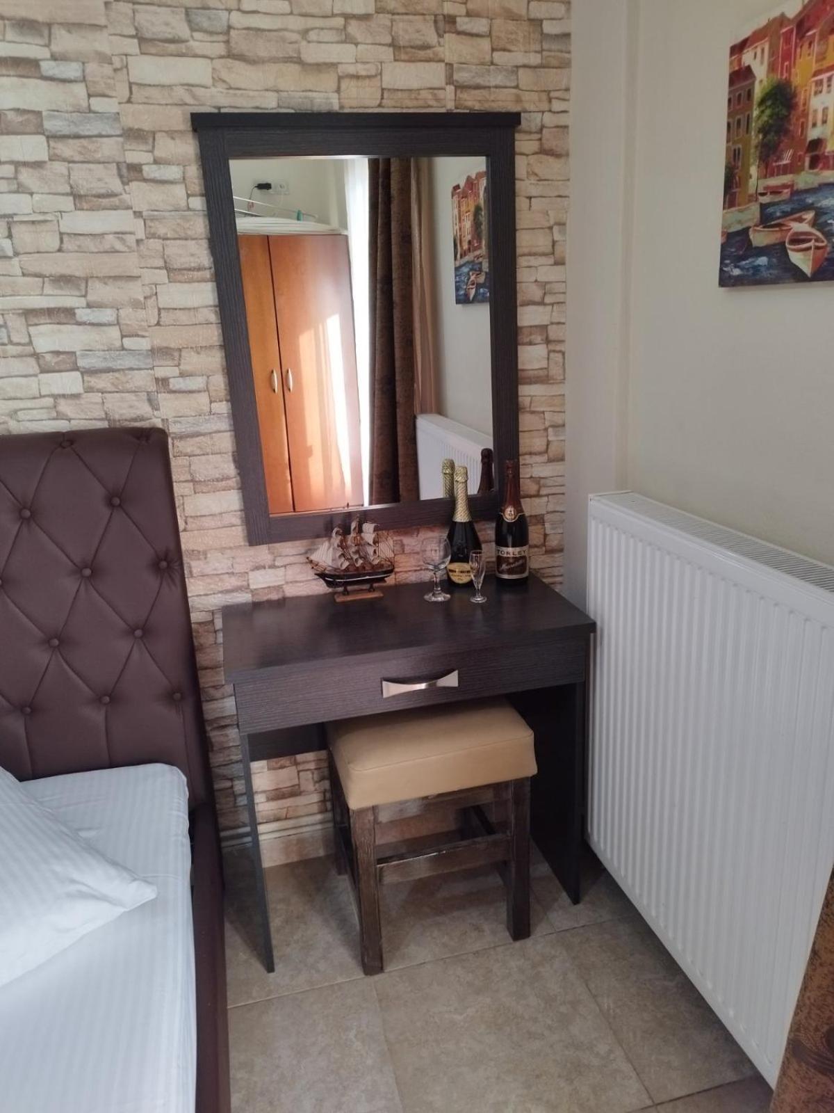 Hotel Villa Pigasos Paralía Екстериор снимка