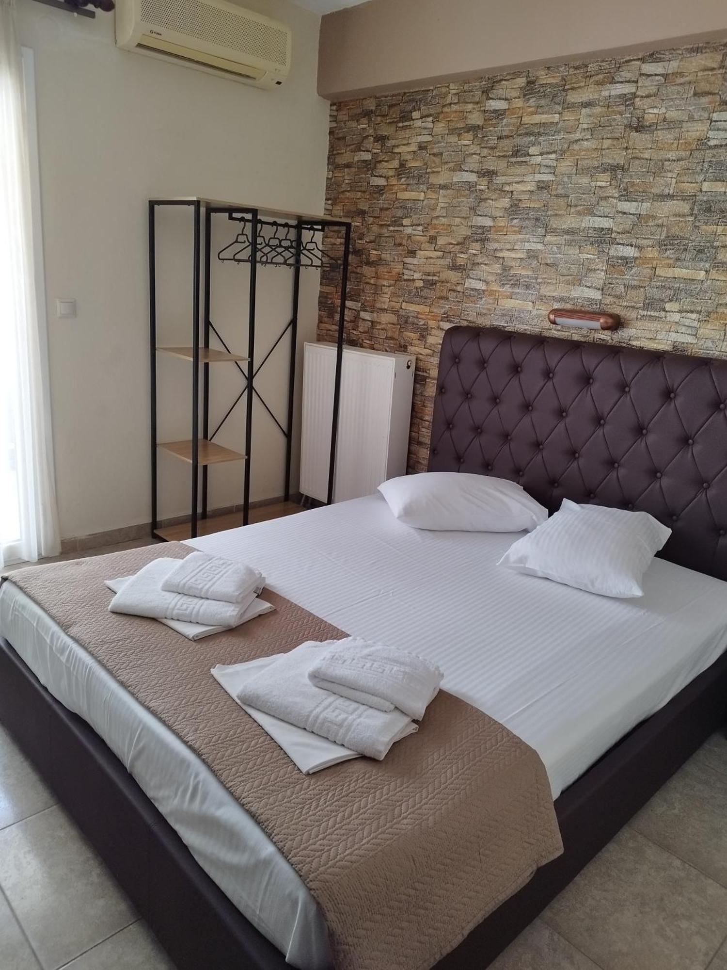 Hotel Villa Pigasos Paralía Екстериор снимка