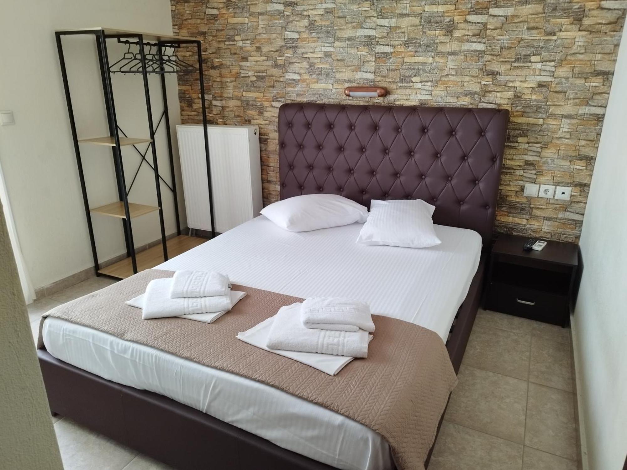 Hotel Villa Pigasos Paralía Екстериор снимка