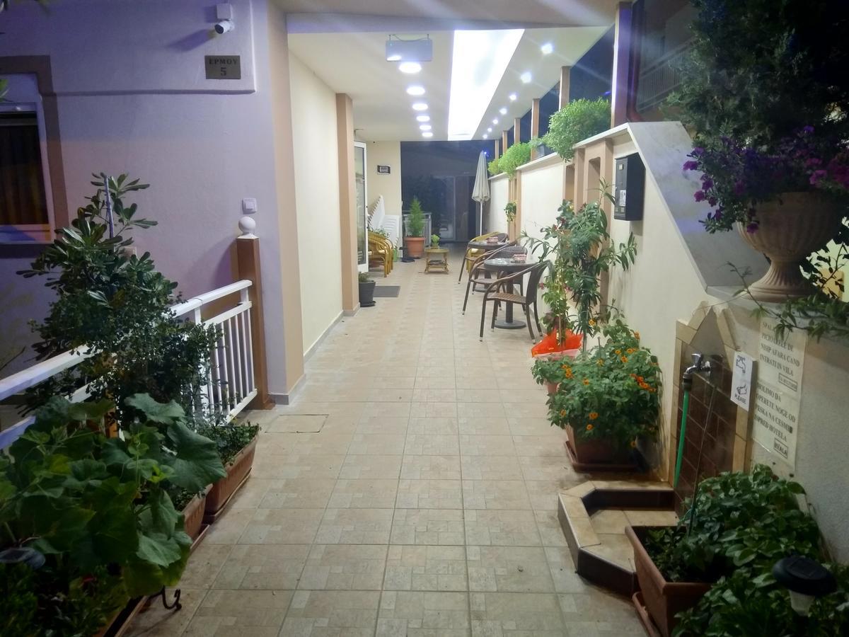 Hotel Villa Pigasos Paralía Екстериор снимка