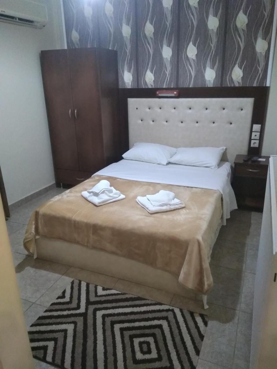 Hotel Villa Pigasos Paralía Екстериор снимка