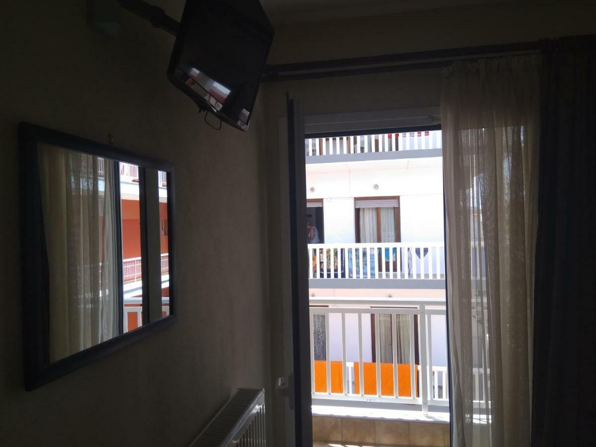 Hotel Villa Pigasos Paralía Екстериор снимка